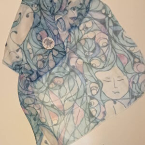 Fular con el diseño Mulleres con cousas na cabeza